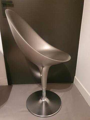 4 BOMBO design stoelen van MAGIS (grijs metallic)