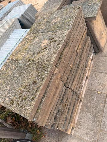 Gratis betonnen tegels 50x50 & 40x60, meer dan 50 m²