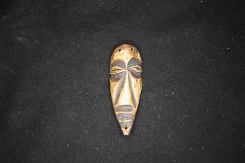 Amulette en OS Afrique fétiche, Antiquités & Art, Art | Art non-occidental, Enlèvement ou Envoi