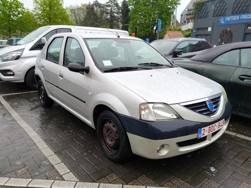 Dacia Logan 1.6i à vendre, Autos, Dacia, Particulier, Logan, Essence, Euro 4, 5 portes, Boîte manuelle, Argent ou Gris, Gris, Enlèvement