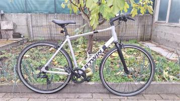 RACEFIETS Btwin Triban 100 FIETS KOERSFIETS MEDIUM LARGE