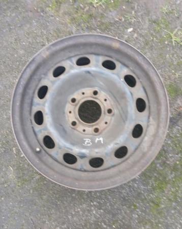 1 BMW 16 inch stalen velgen (5×120)