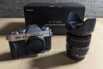 Fujifilm X-T30 + XF 18-55 MM 2.8-4 + sacoche — Parfait état!