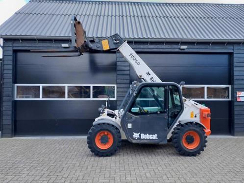 Bobcat T 2250, Articles professionnels, Machines & Construction | Grues & Excavatrices, Chariot télescopique