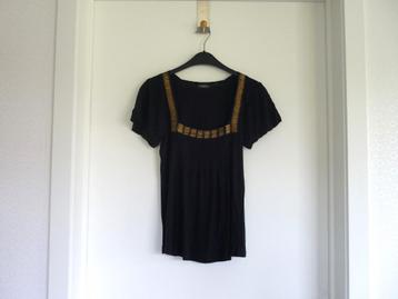 Zwarte soepele blouse top met bronskleurige plaatjes Maat 36