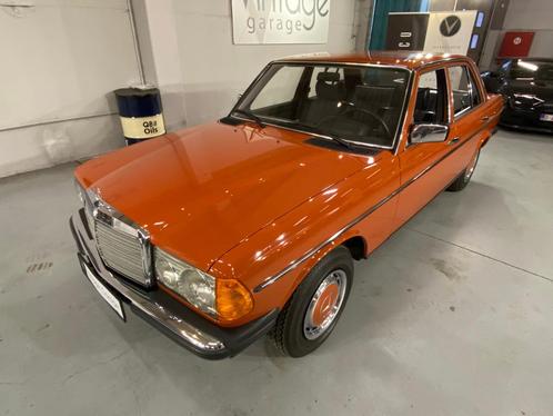 Mercedes 200 - 1977 - nieuwstaat - historiek, Auto's, Mercedes-Benz, Bedrijf, Te koop, 200-Serie, Lichtmetalen velgen, Mistlampen