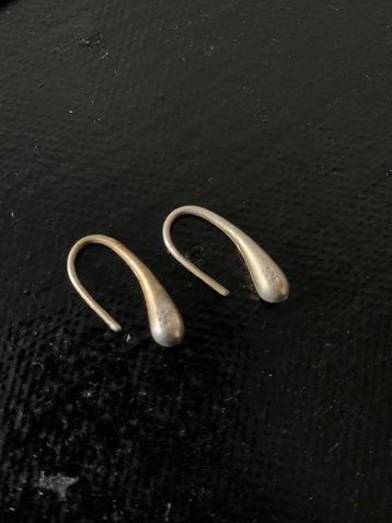 paar van 2 fijne „Gouttes” oorbellen in sterling zilver