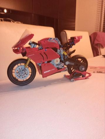 Lego Technic 42107 Ducati Panigale 