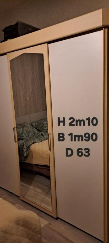 Kledijkast 3 deurs gratis te Kruibeke