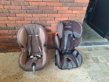 Gratis: twee autostoelen voor kleine kinderen