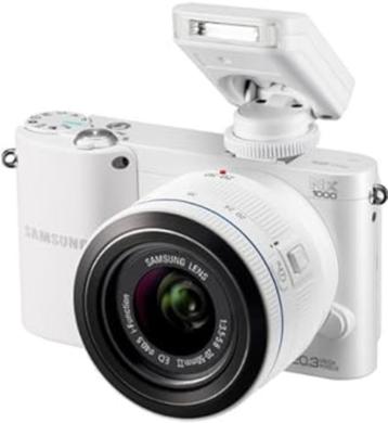 Samsung nx1000 + 20-50mm II ED iFn  (body en lens wit)