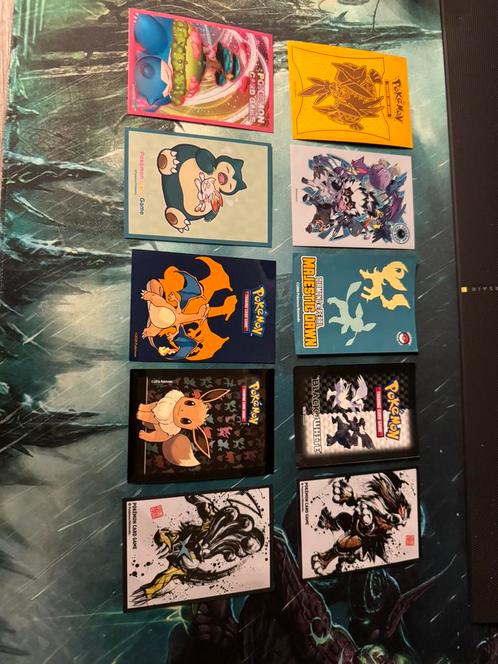 Grand LOT de 1995 cartes Pokémon à vendre, Hobby & Loisirs créatifs, Jeux de cartes à collectionner | Pokémon, Neuf, Pochettes ou Étuis à cartes