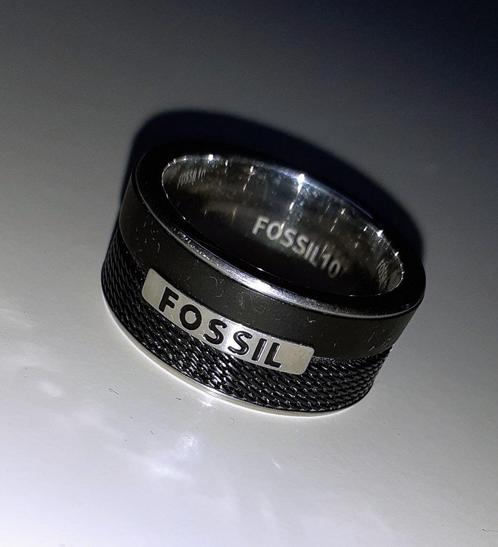 Ring heren Fossil zwart 10 in originele doos, Bijoux, Sacs & Beauté, Bagues, Neuf, Homme, 20 ou plus grands, Noir, Fer ou Acier