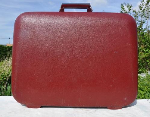 valise delsey coque rigide bordeau, Bijoux, Sacs & Beauté, Valises, Utilisé, Plastique dur, 50 à 60 cm, 35 à 45 cm, Enlèvement ou Envoi