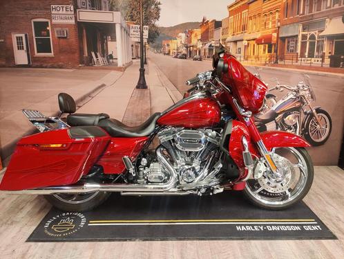 Harley-Davidson CVO STREET GLIDE (bj 2016), Motoren, Motoren | Harley-Davidson, Bedrijf, Chopper, 2 cilinders