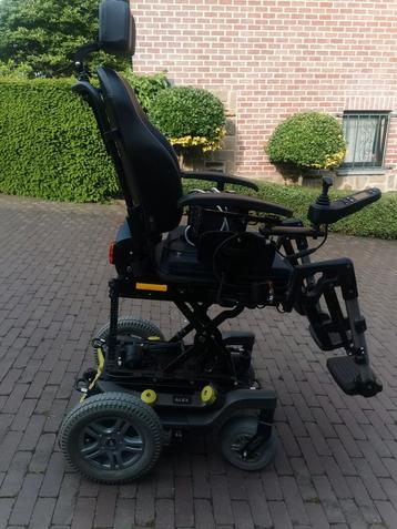 Chariot pour fauteuil roulant électrique à l'intérieur et à 