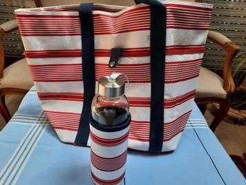 grand sac neuf (de plage) rouge/blanc avec bouteille assorti