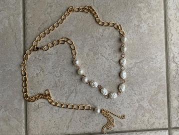 Ceinture style bijou (chaînette + perles nacrées et accessoi