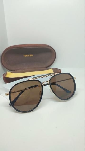 Lunettes de Soleil Tom FORD