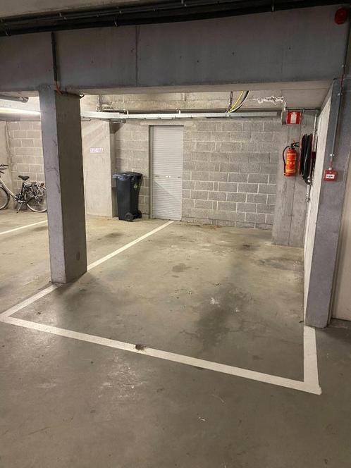 Ondergrondse Garage Staanplaats Te Huur Aalst Centrum, Immo, Garages & Places de parking, Province de Flandre-Orientale