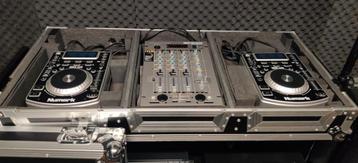  Flightcase met 2 x NUMARK NDX 400 + JBSystems mixer