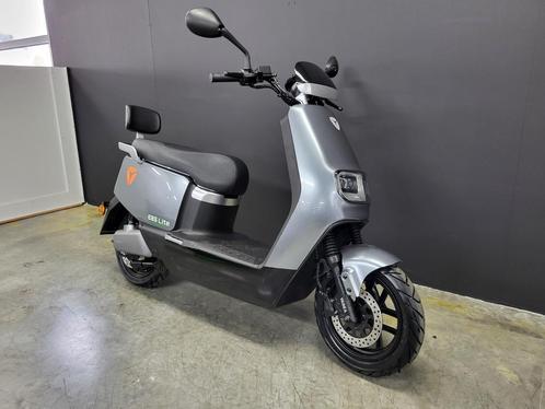 YADEA E8S LITE (CLASSE A 25 KM/H) NEUF EN STOCK, Vélos & Vélomoteurs, Cyclomoteurs | Marques Autre, Neuf, Classe A (25 km/h), Enlèvement ou Envoi