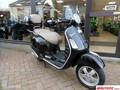 Vespa GTS 300 i.e., Motos, Motos | Marques Autre, Entreprise, Scooter, 12 à 35 kW, 1 cylindre