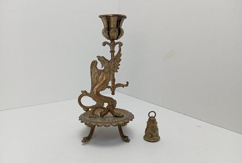 bougeoir néo-gothique statue en bronze griffon dragon, Antiquités & Art, Antiquités | Bougeoirs, Cuivre ou Bronze, Enlèvement ou Envoi