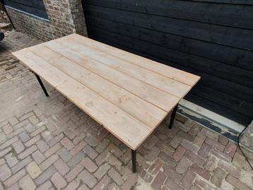 3x houten tafel
