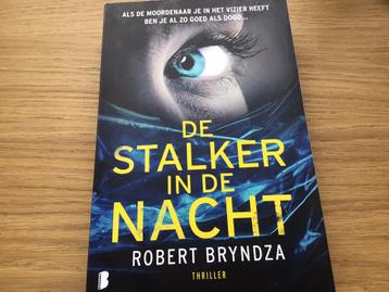 Robert Bryndza - De stalker in de nacht - goede staat 