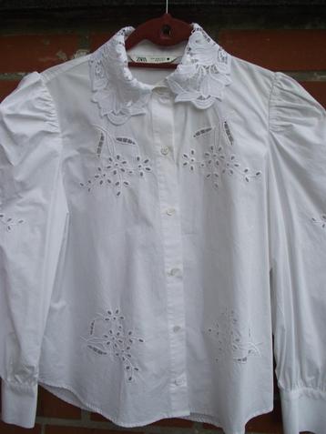 chemise Zara blanche avec broderies T 38 