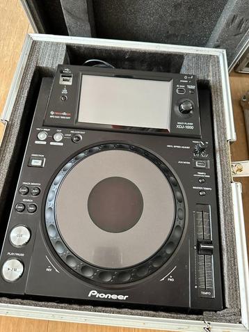 PIONEER 2 x XDJ 1000 MK1 + FLYCASE + SUPPORT