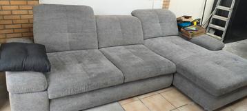 Gratis grijze gemêleerde hoekzetel. Zelf ophalen vóór 18/4