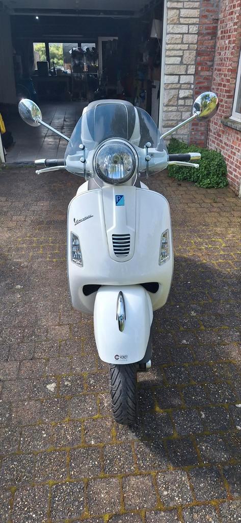 Vespa 125 GTS, Motoren, Motoren | Piaggio, Particulier, 1 cilinder, Ophalen