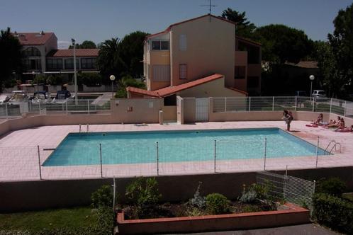 loue appartement sud de la France saint cyprien, Tickets & Billets, Vignettes automobiles, Trois personnes ou plus