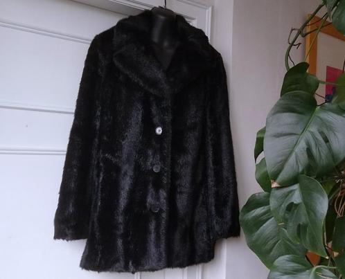 Zara, zwart manteltje imitatiebond, mt M - nieuwstaat, Vêtements | Femmes, Vestes & Costumes, Comme neuf, Manteau, Taille 38/40 (M)