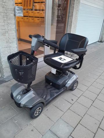 Scootmobiel Rascal Veo Sport elektrische rolstoel 