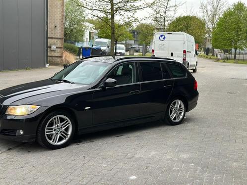 BMW 318D 2012, Autos, BMW, Particulier, Série 3, ABS, Airbags, Air conditionné, Alarme, Android Auto, Apple Carplay, Bluetooth