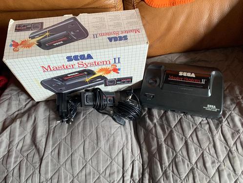 Sega mastersystem II boxed & light phaser, Consoles de jeu & Jeux vidéo, Consoles de jeu | Sega, Utilisé, Master System, Avec 1 manette