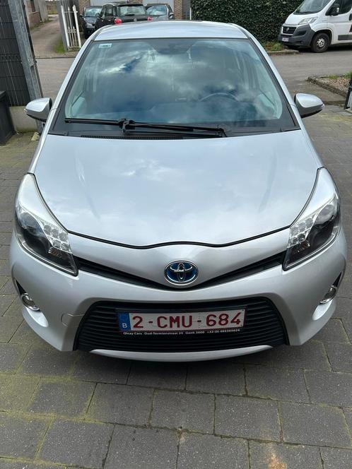 Toyota Yaris 1.5i Hybrid 2013, Auto's, Toyota, Particulier, Yaris, ABS, Achteruitrijcamera, Airbags, Airconditioning, Bluetooth