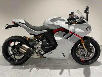 Ducati Supersport 950 S my24 12/2023, 697km