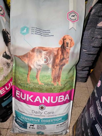 Ongeopende zak 12kg Eukanuba Adult Sensitive digestion