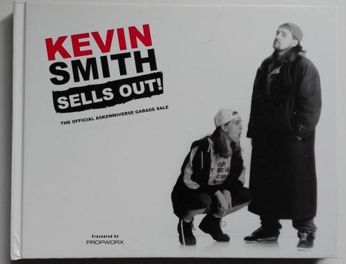 Boek Kevin Smith Sells Out! (View Askew veiling catalogus), Livres, Cinéma, Tv & Médias, Comme neuf, Spécifique au film, Enlèvement ou Envoi