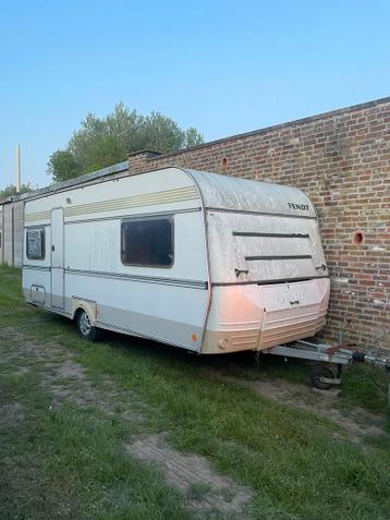 Caravan Fendt om op te knappen