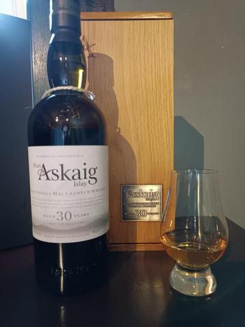 Whiskey Port Askaig 30 Year Old 2015 Release