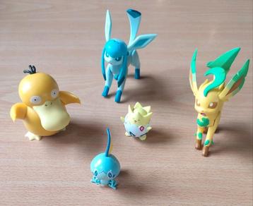 Lot de 5 figurines pokemon 