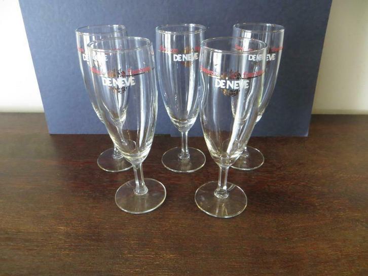 Zeldzame frambozenbier glazen van brouwerij De Neve, Verzamelen, Biermerken, Nieuw, Glas of Glazen, Overige merken, Ophalen of Verzenden