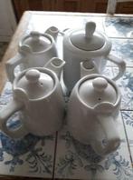 Servies 4 KLEINE WITTE KOFFIEZETAPPARATEN, Huis en Inrichting, Keuken | Servies, Ophalen, Zo goed als nieuw