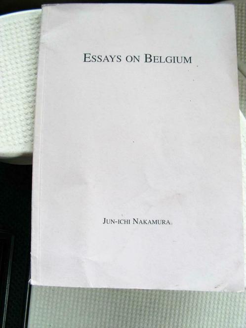 Boekje “Essays on Belgium”., Boeken, Geschiedenis | Nationaal, Gelezen, 20e eeuw of later, Ophalen of Verzenden