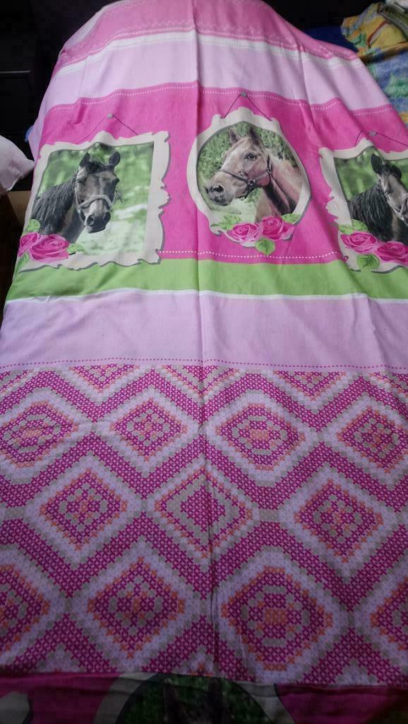 Housse de couette Cheval 140*200, Kinderen en Baby's, Kinderkamer | Beddengoed, Gebruikt, Dekbedovertrek, Roze, Meisje, Ophalen of Verzenden